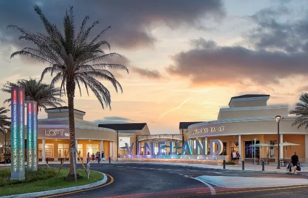 Premium Outlets in Orlando, FL