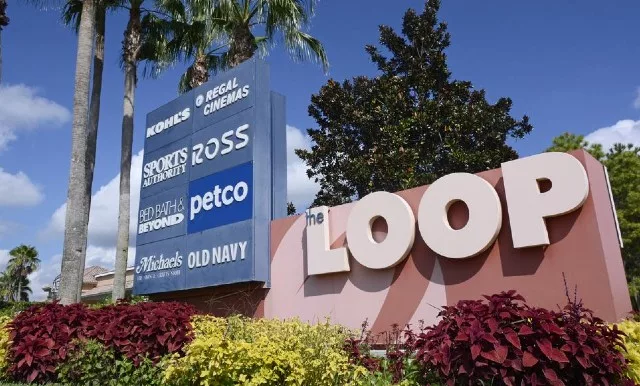 Exterior of The Loop Shopping