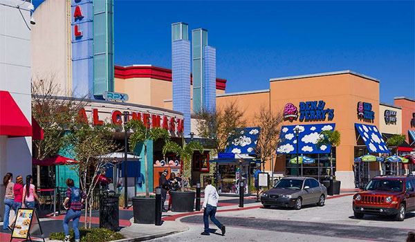 Exterior of The Loop Shopping